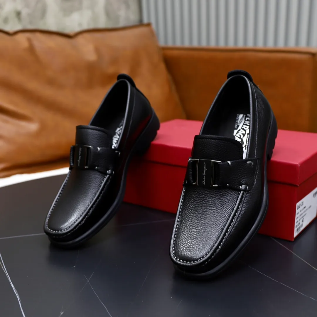 Men's shoes: 270🙅‍♂️🙅‍♂️🙅‍♂️Niuli Brand: Ferragamo Standard code: Men's code 38/44 (45 customized) Grade: Same as the official website Material: Original imported cowhide leather lining Original wear-resistant lightweight outsole Style category: Men's casual slip-on shoes Distinguished luxury brand elements top luxury Color: Actual picture color